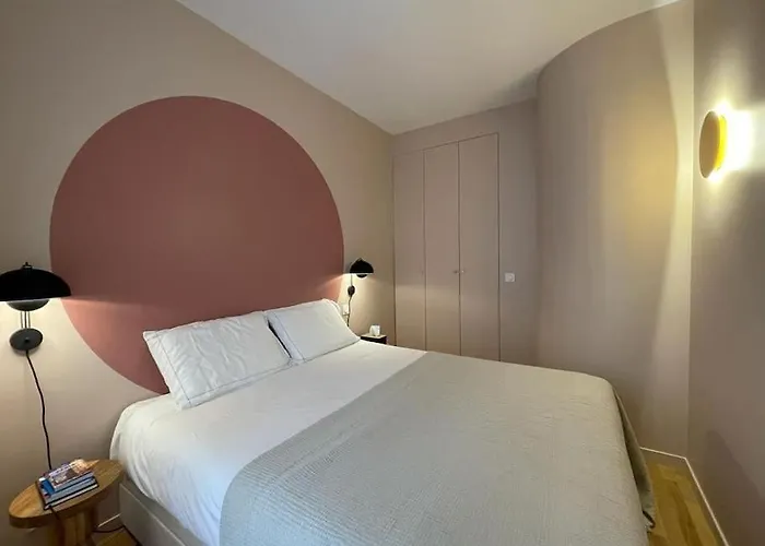 Marais - Quiet One-bedroom Decorated With Taste *